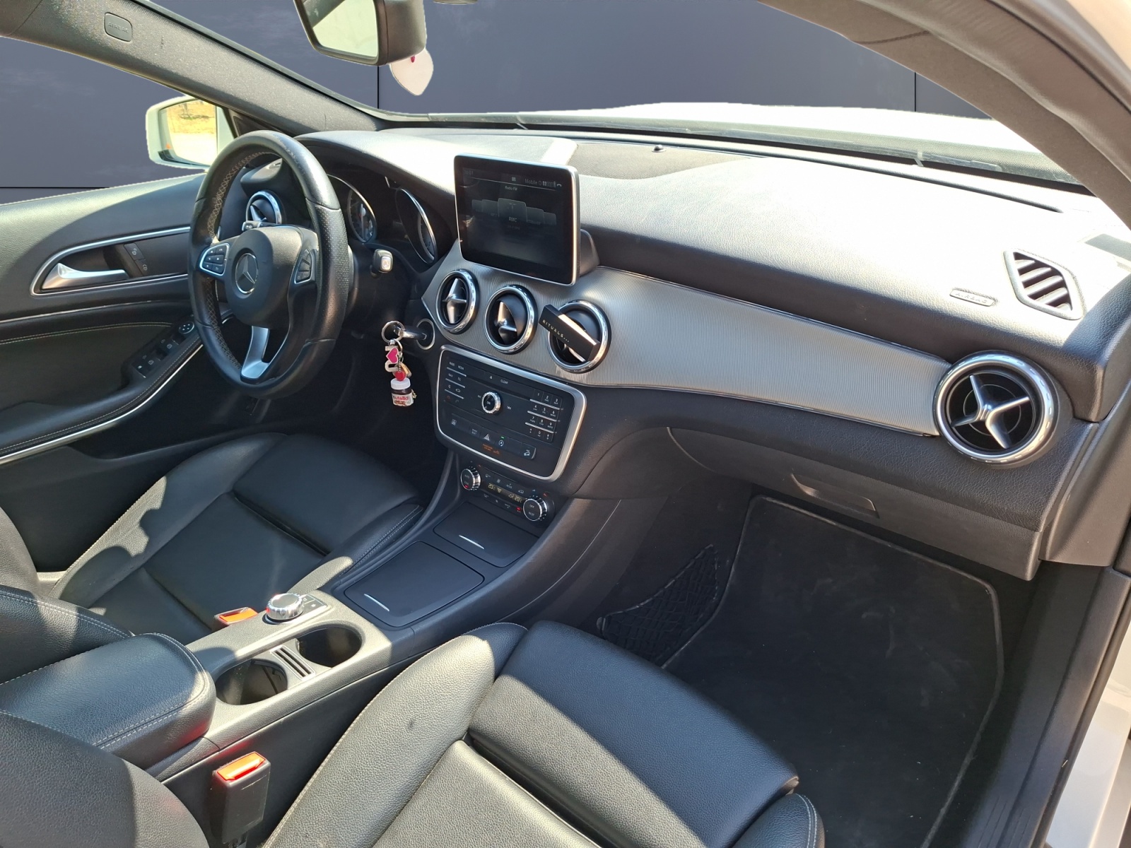 Mercedes-Benz Gla 12