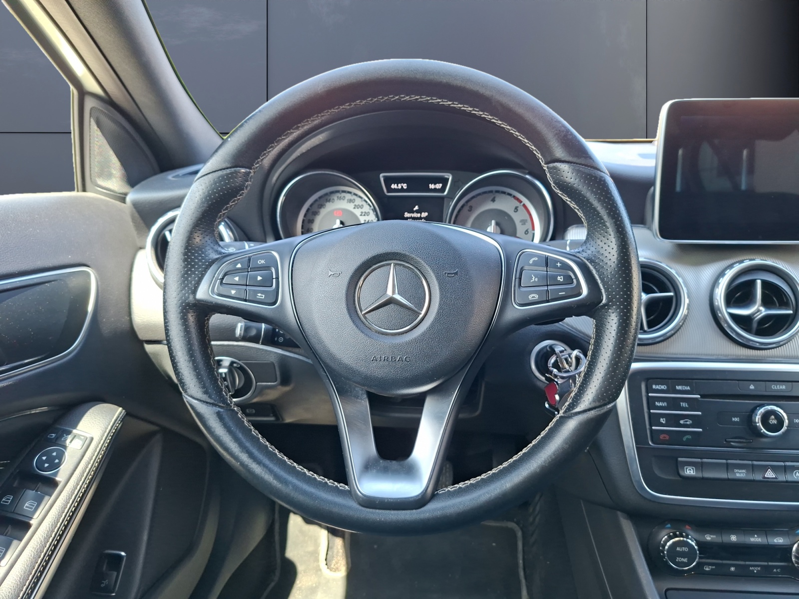 Mercedes-Benz Gla 15