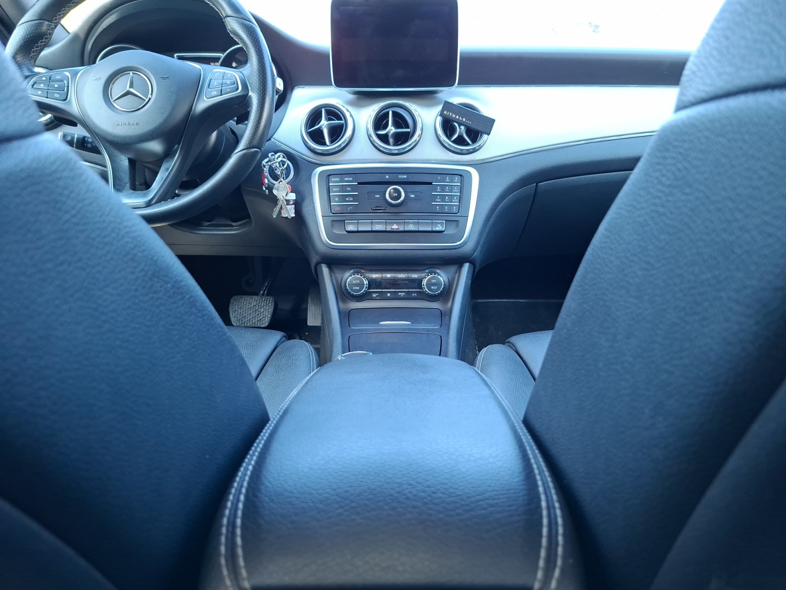 Mercedes-Benz Gla 24