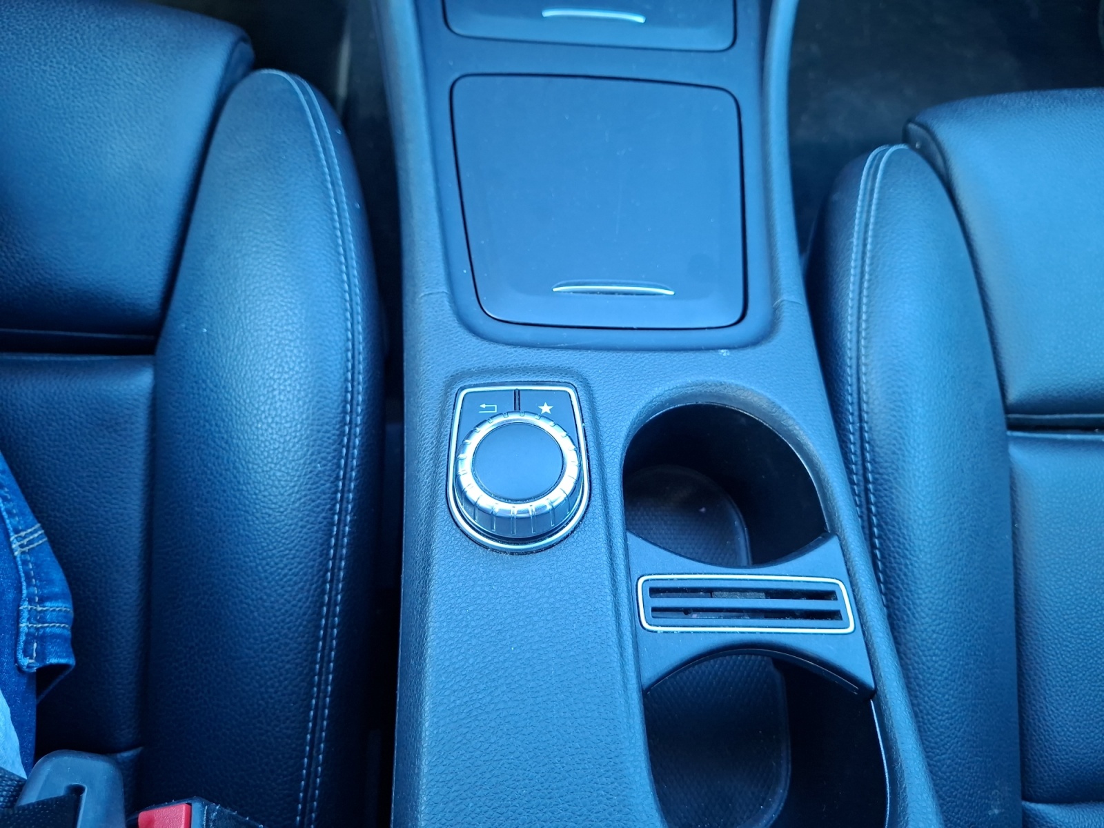 Mercedes-Benz Gla 23