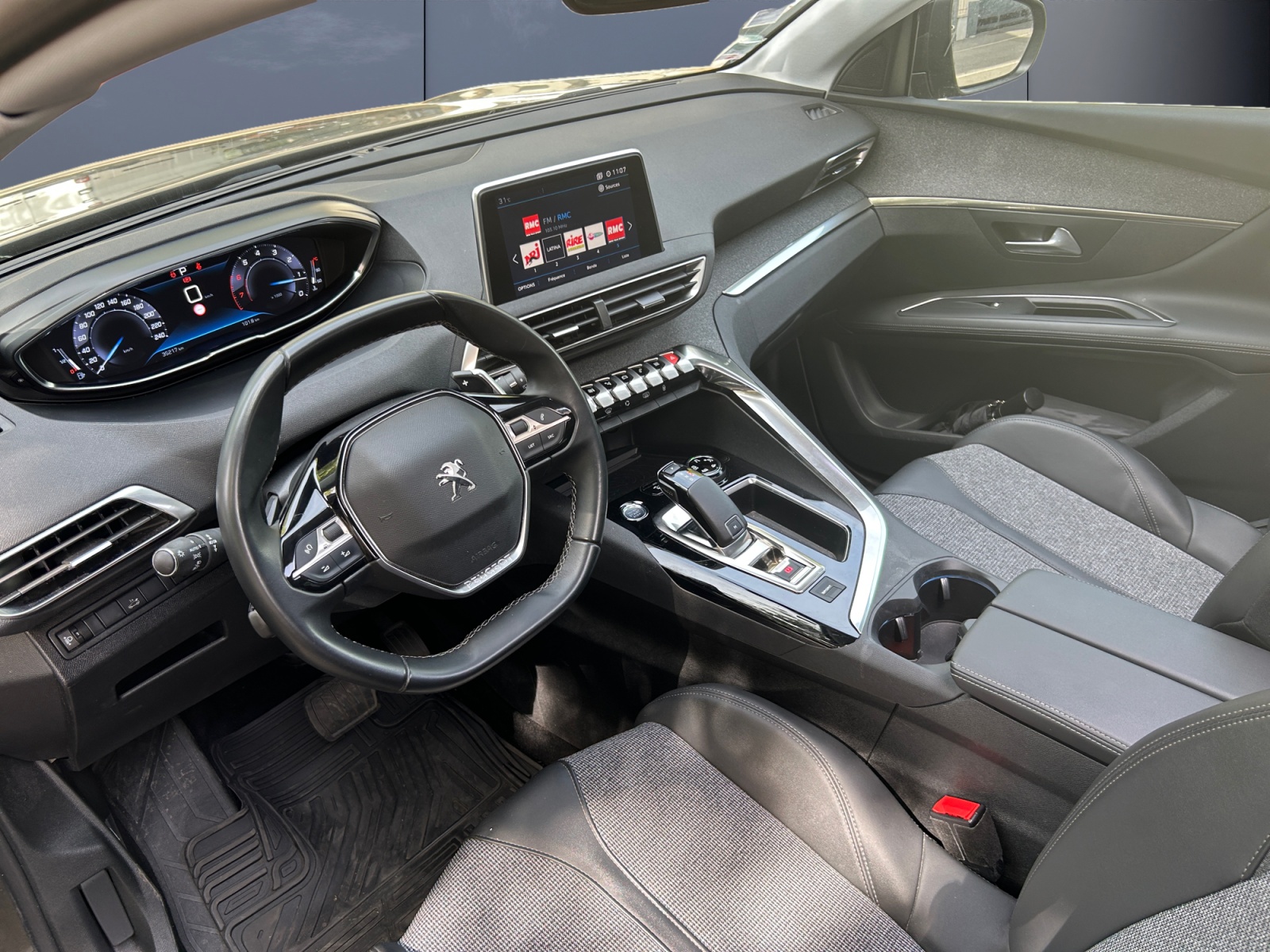 Peugeot 3008 8