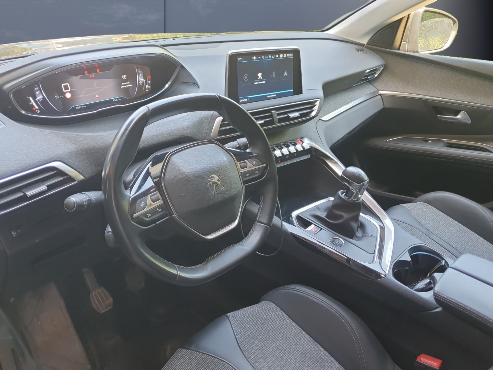 Peugeot 3008 8