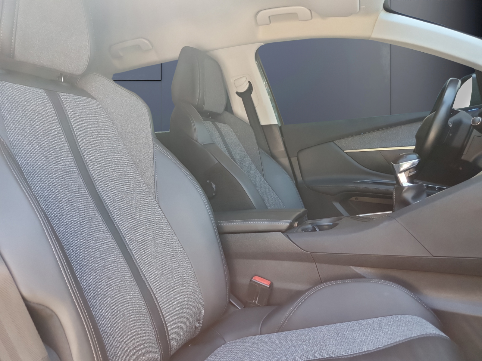 Peugeot 3008 13