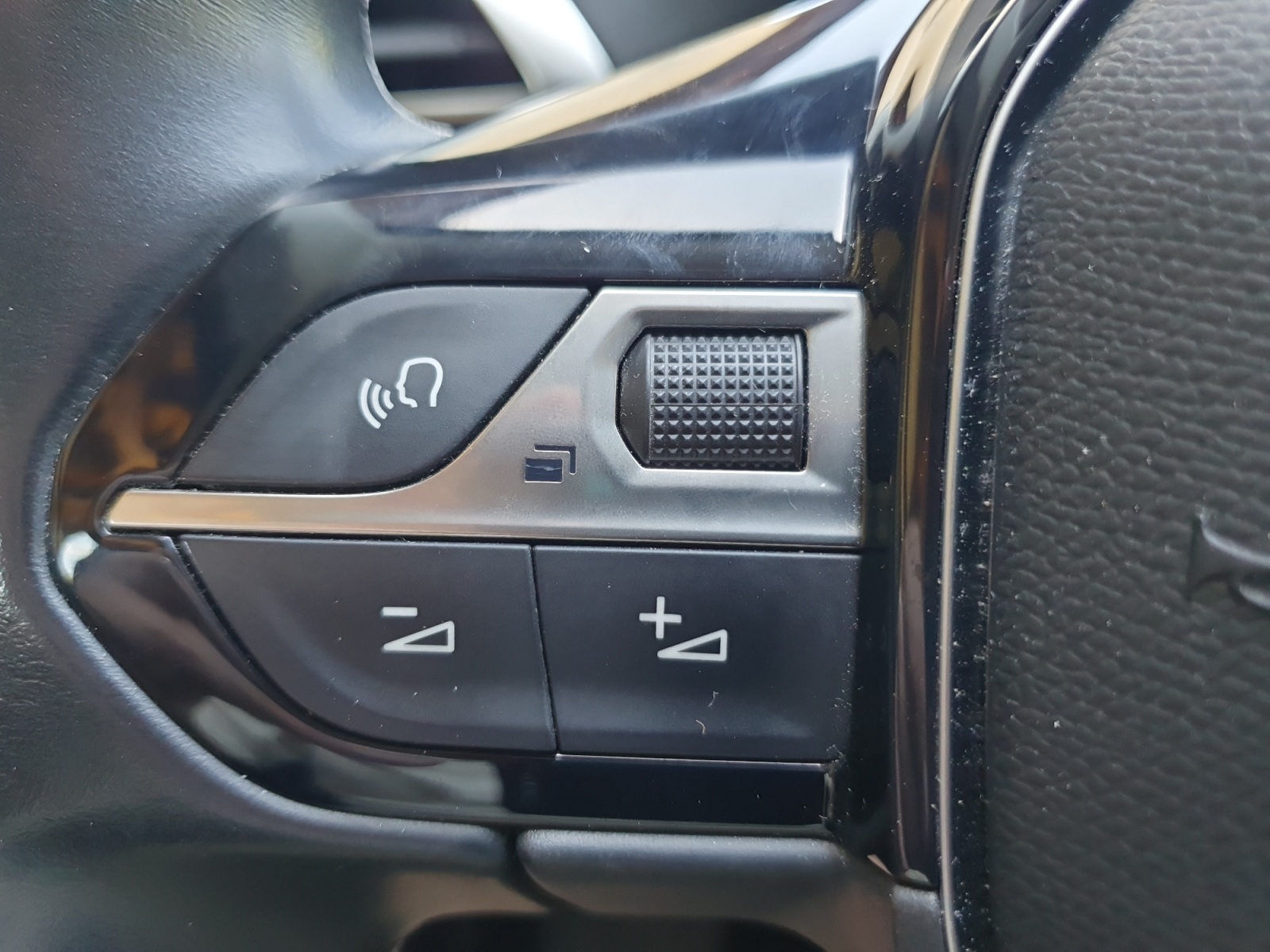 Peugeot 3008 24