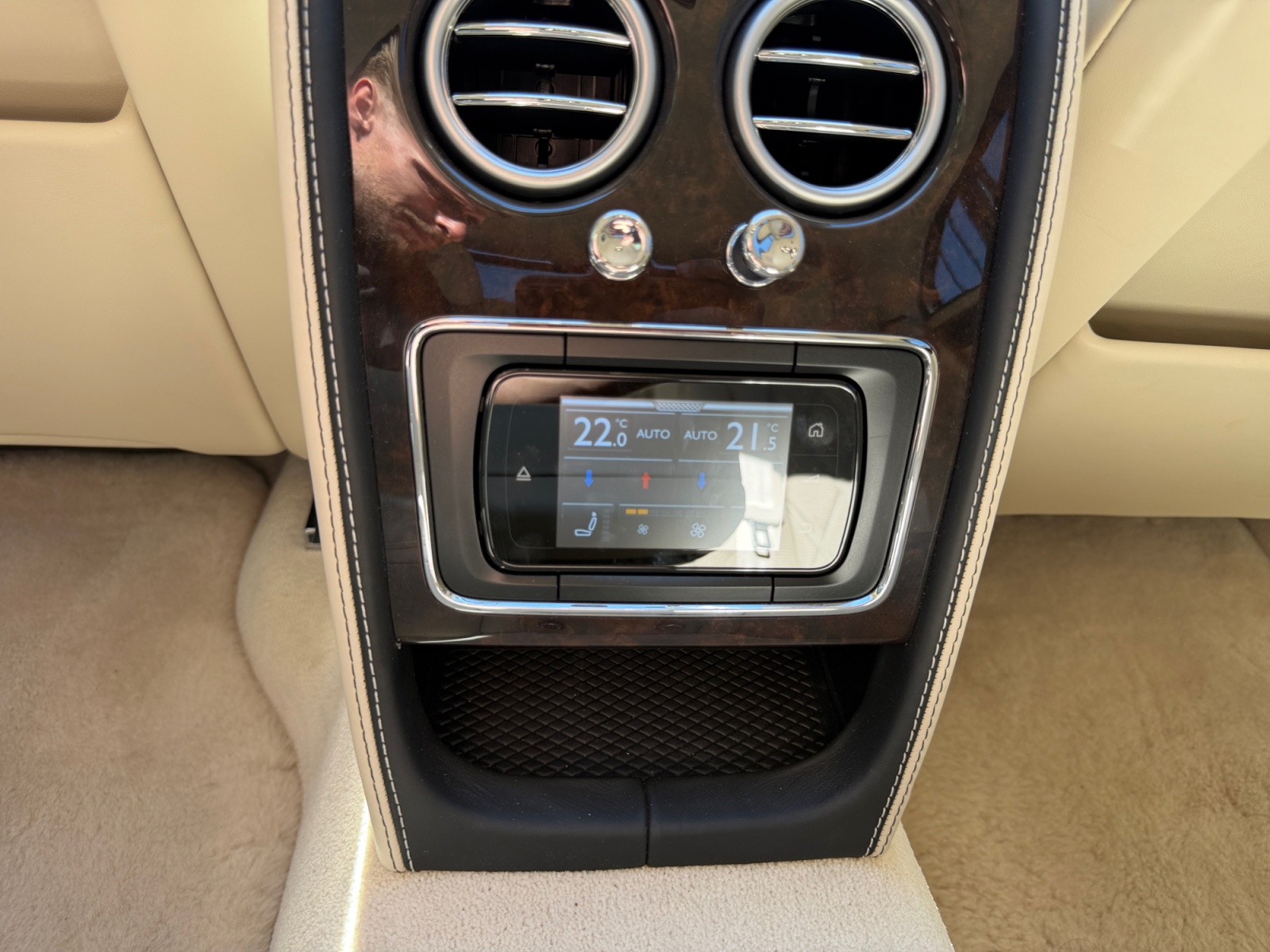 Bentley Flying Spur W12 31