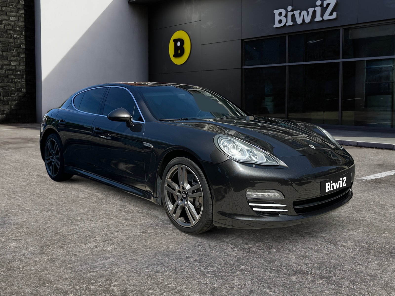 Porsche Panamera 6