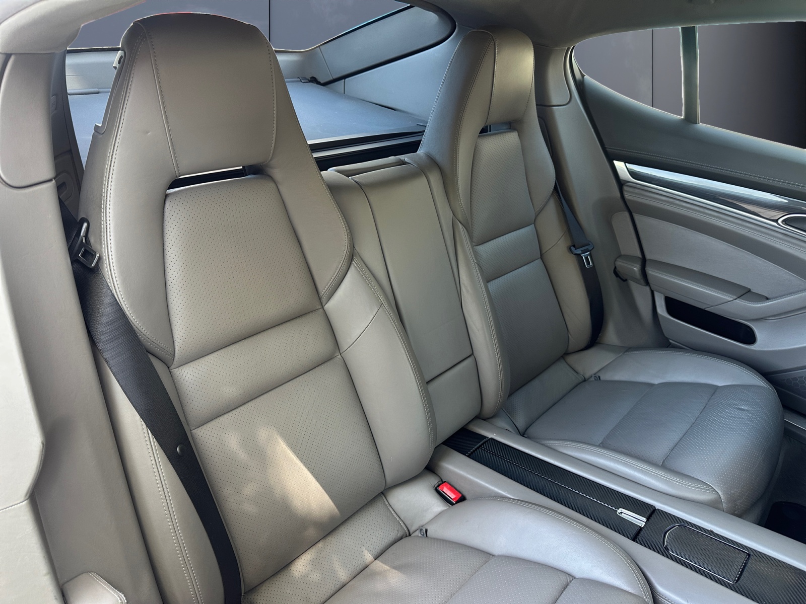 Porsche Panamera 11