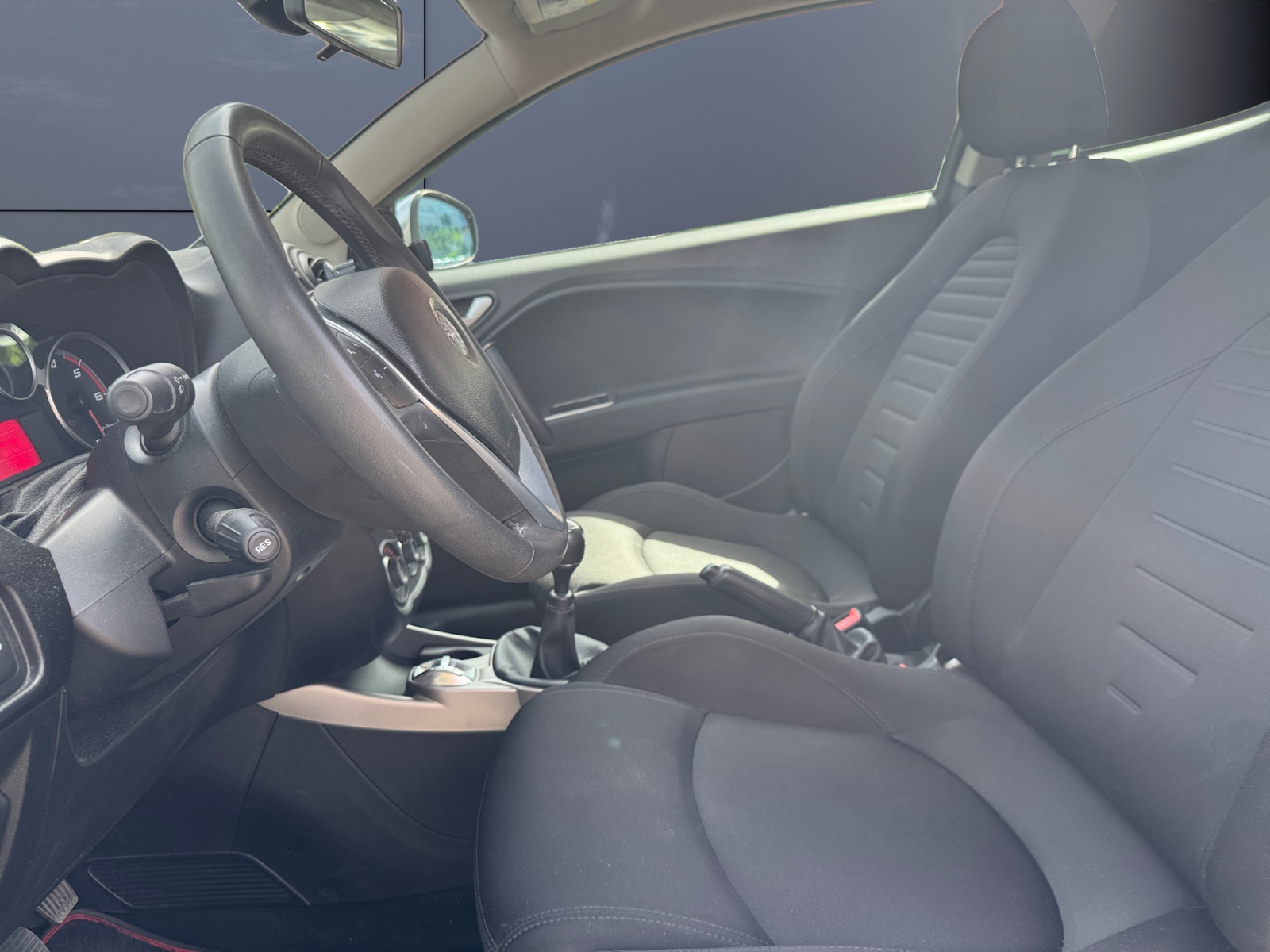 Alfa Romeo Mito 8