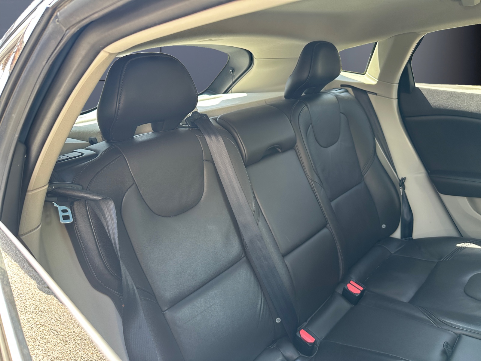 Volvo V40 16