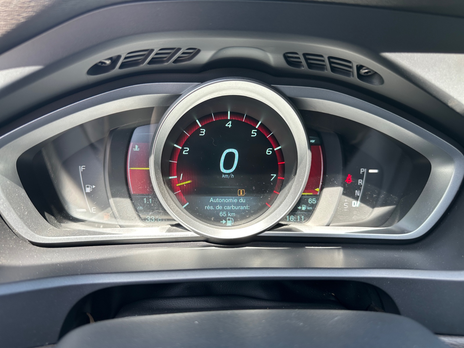 Volvo V40 21