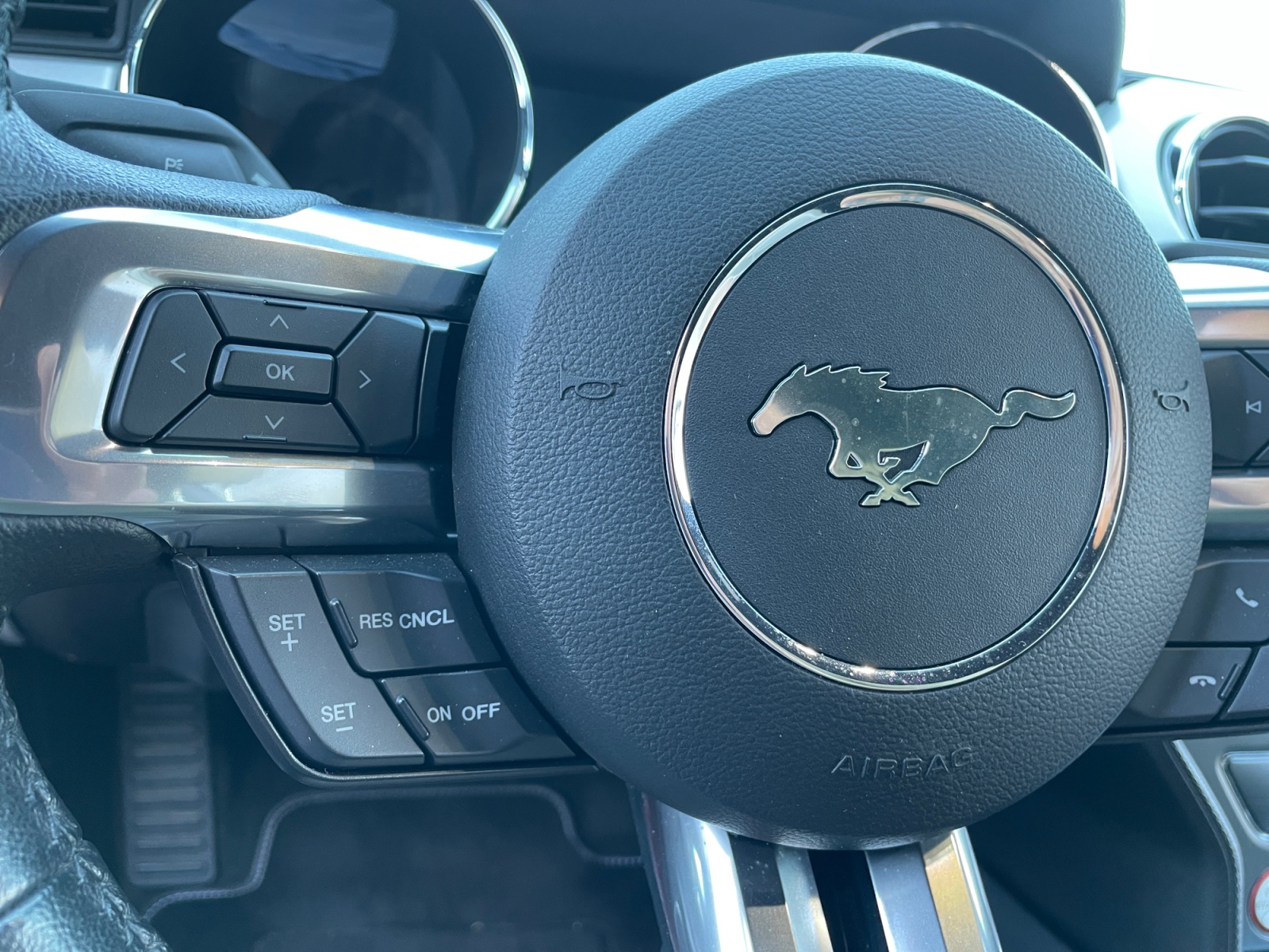 Ford Mustang 20
