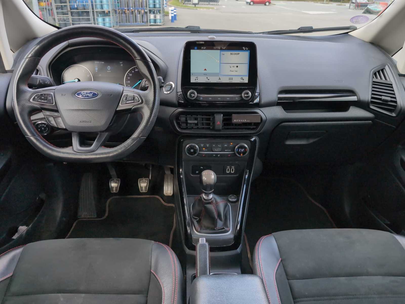 Ford Ecosport 18