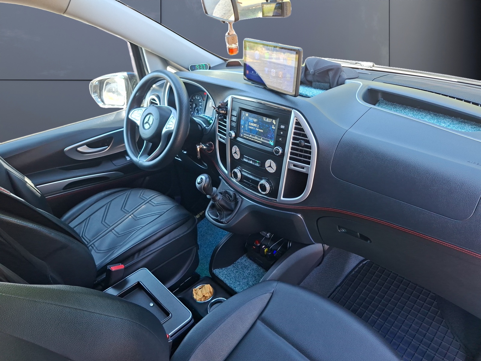Mercedes-Benz Vito 12