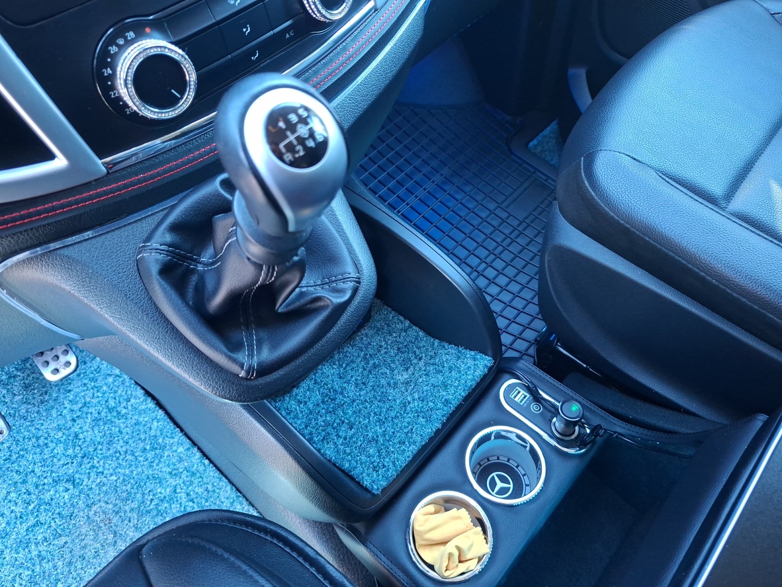 Mercedes-Benz Vito 28