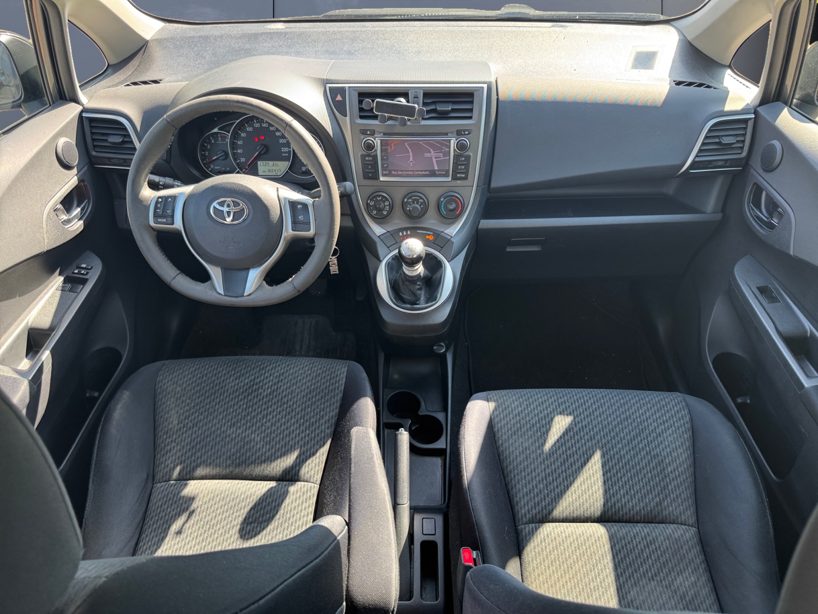 Toyota Verso-S 14
