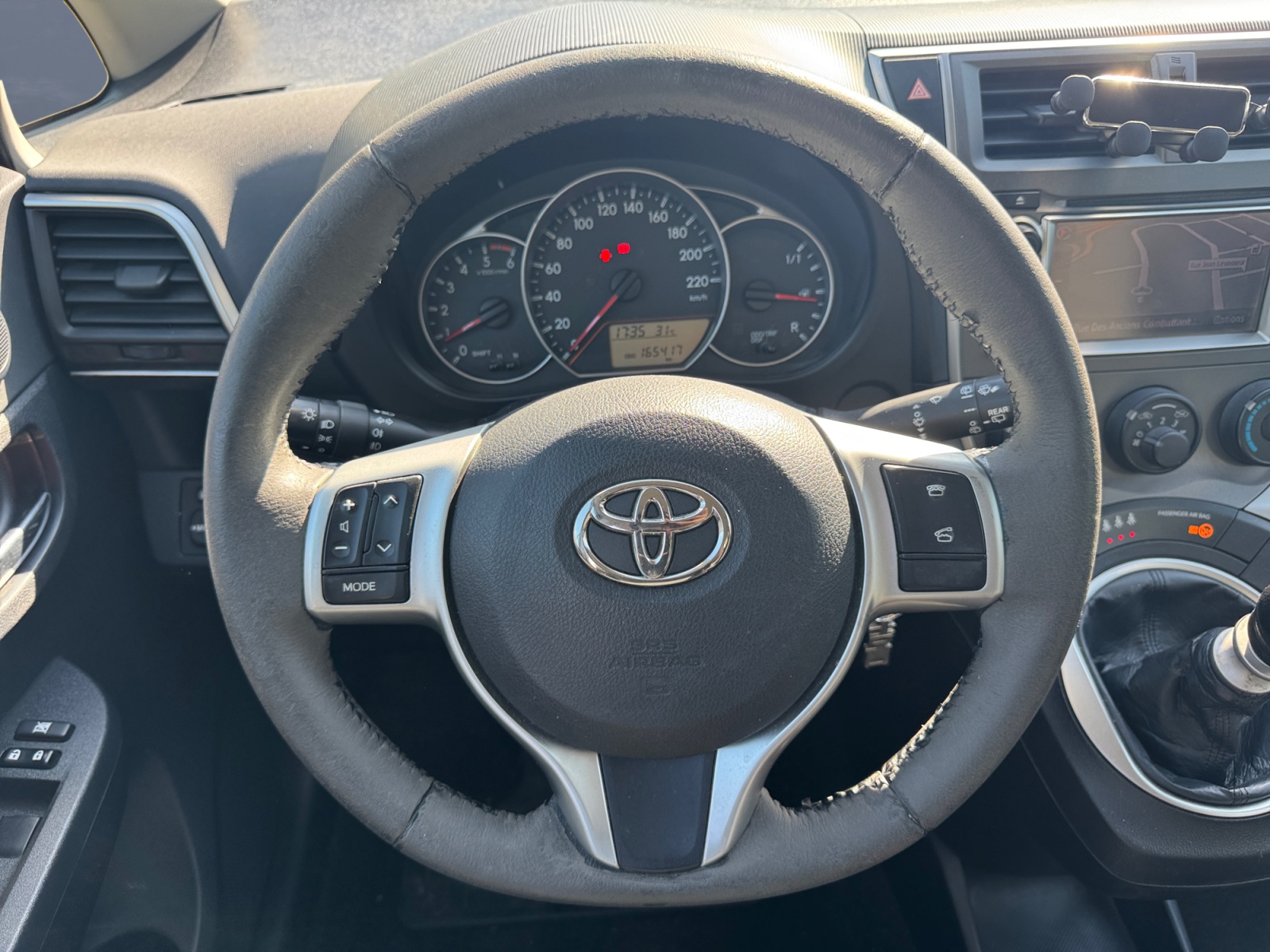 Toyota Verso-S 15