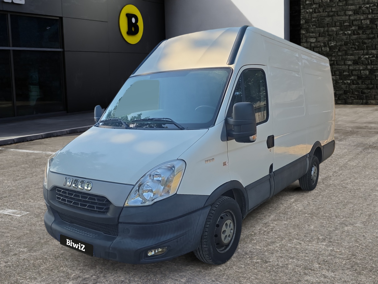 Iveco Daily Vu Fourgon 2.3 D 126 ch Empattement-3000 H2 35s13