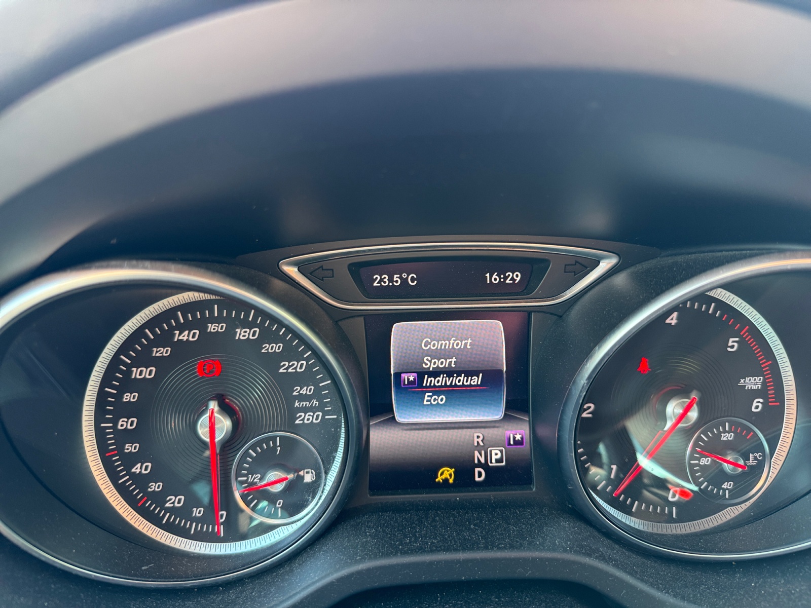 Mercedes-Benz Gla 32