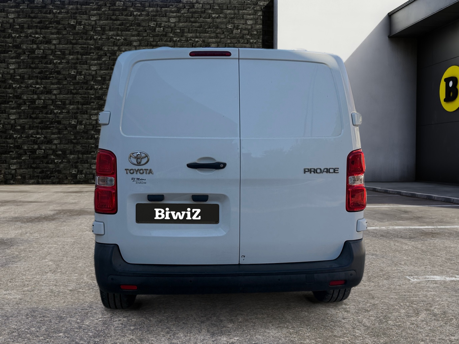 Toyota Pro Ace 3