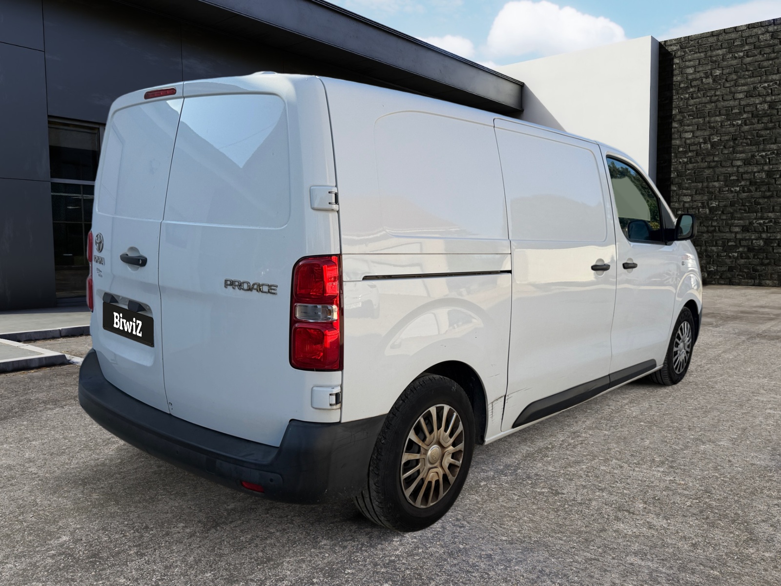 Toyota Pro Ace 4