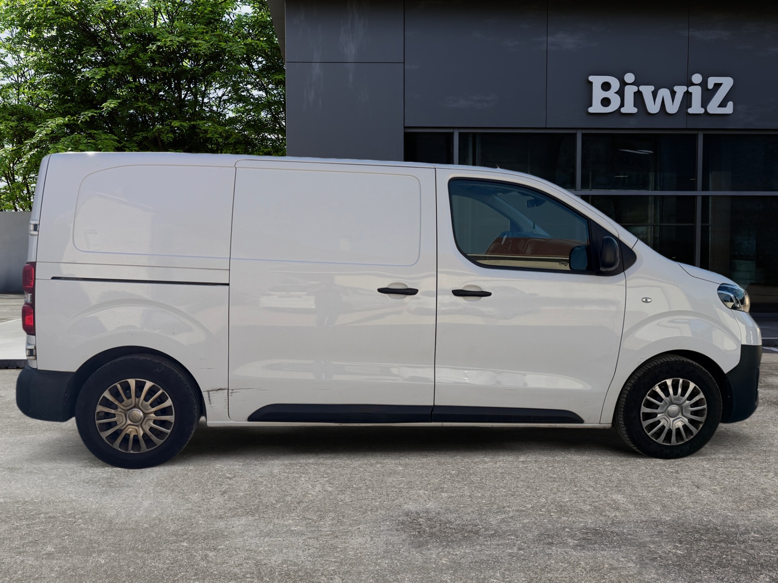 Toyota Pro Ace 5