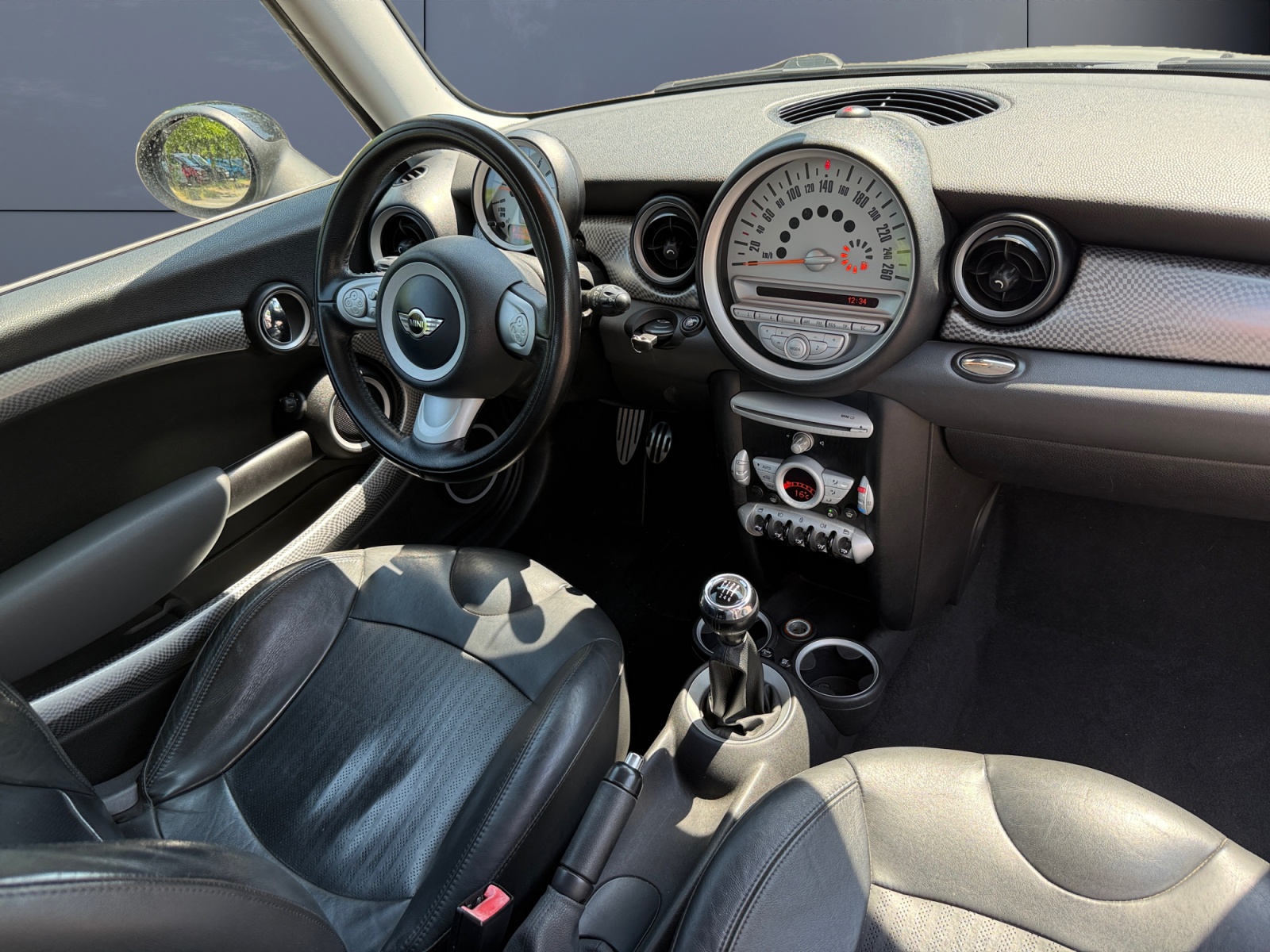 Mini Mini 12