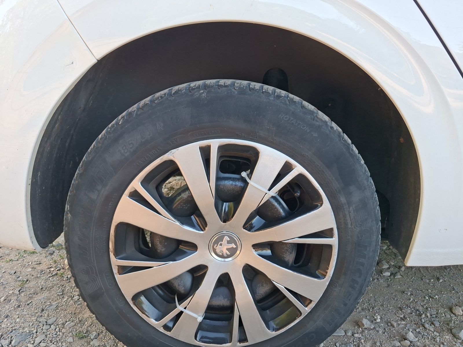 Peugeot 208 35