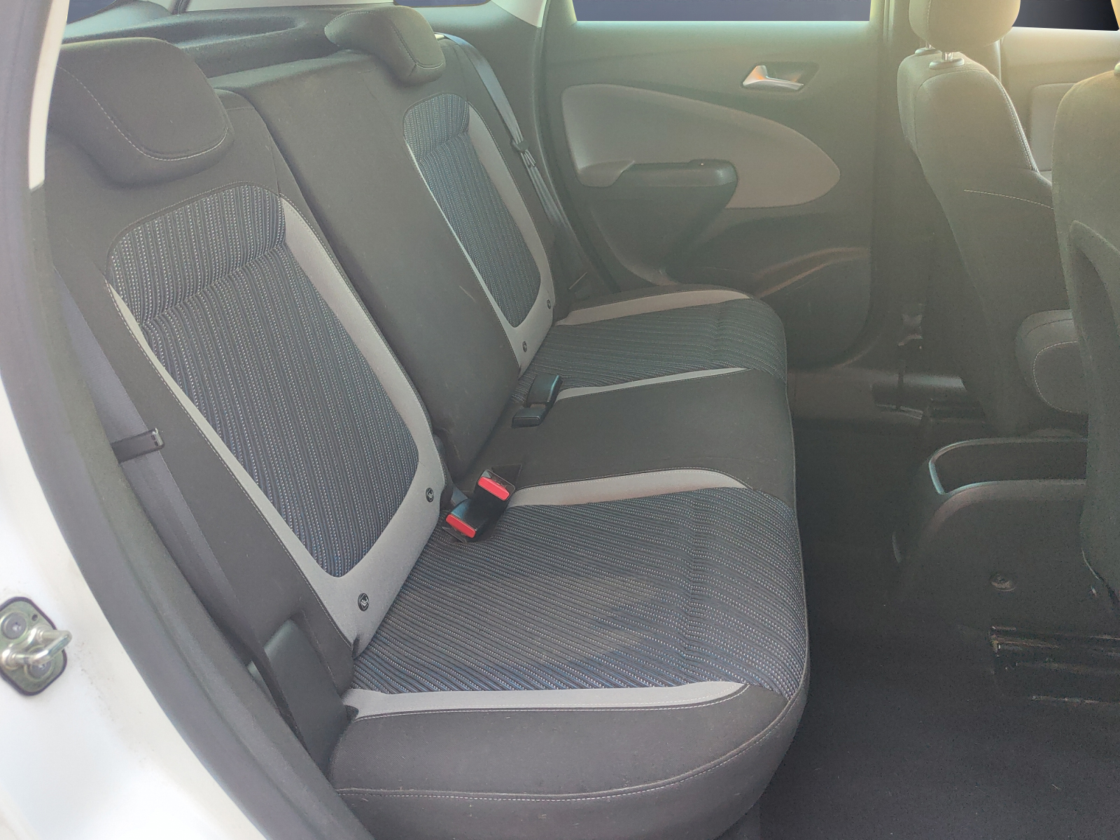 Opel Crossland X 11