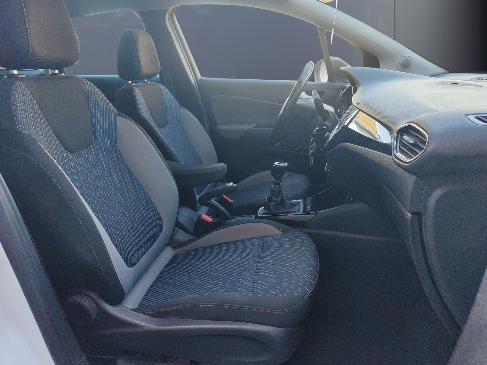 Opel Crossland X 13