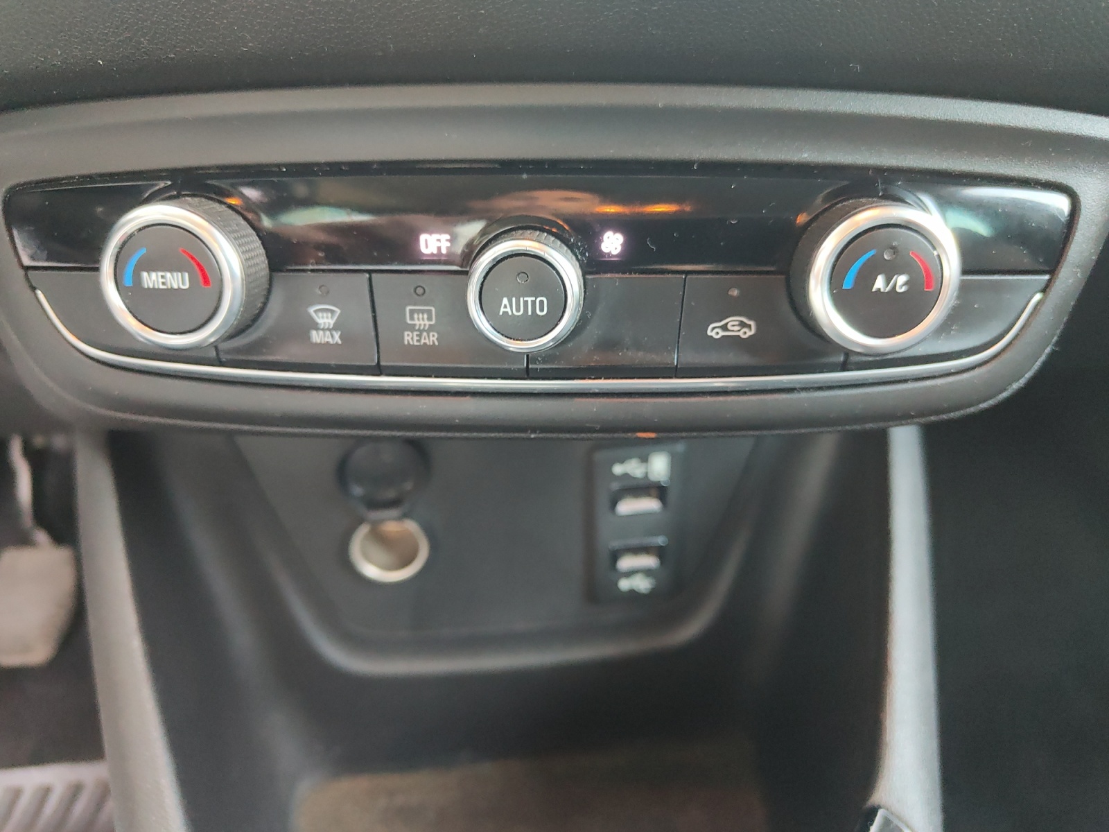 Opel Crossland X 18