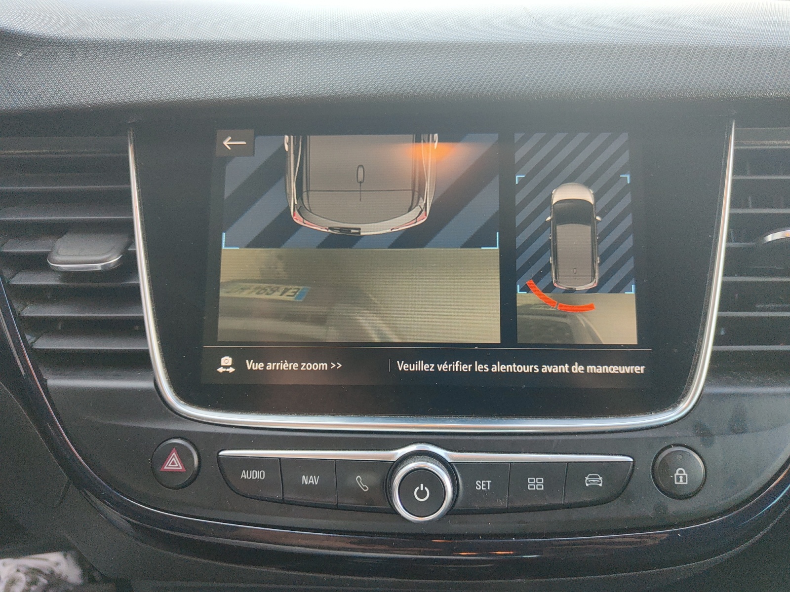 Opel Crossland X 25