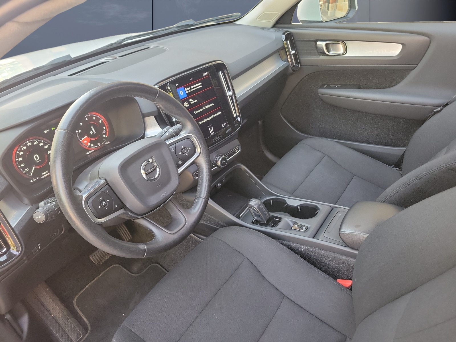 Volvo Xc40 8