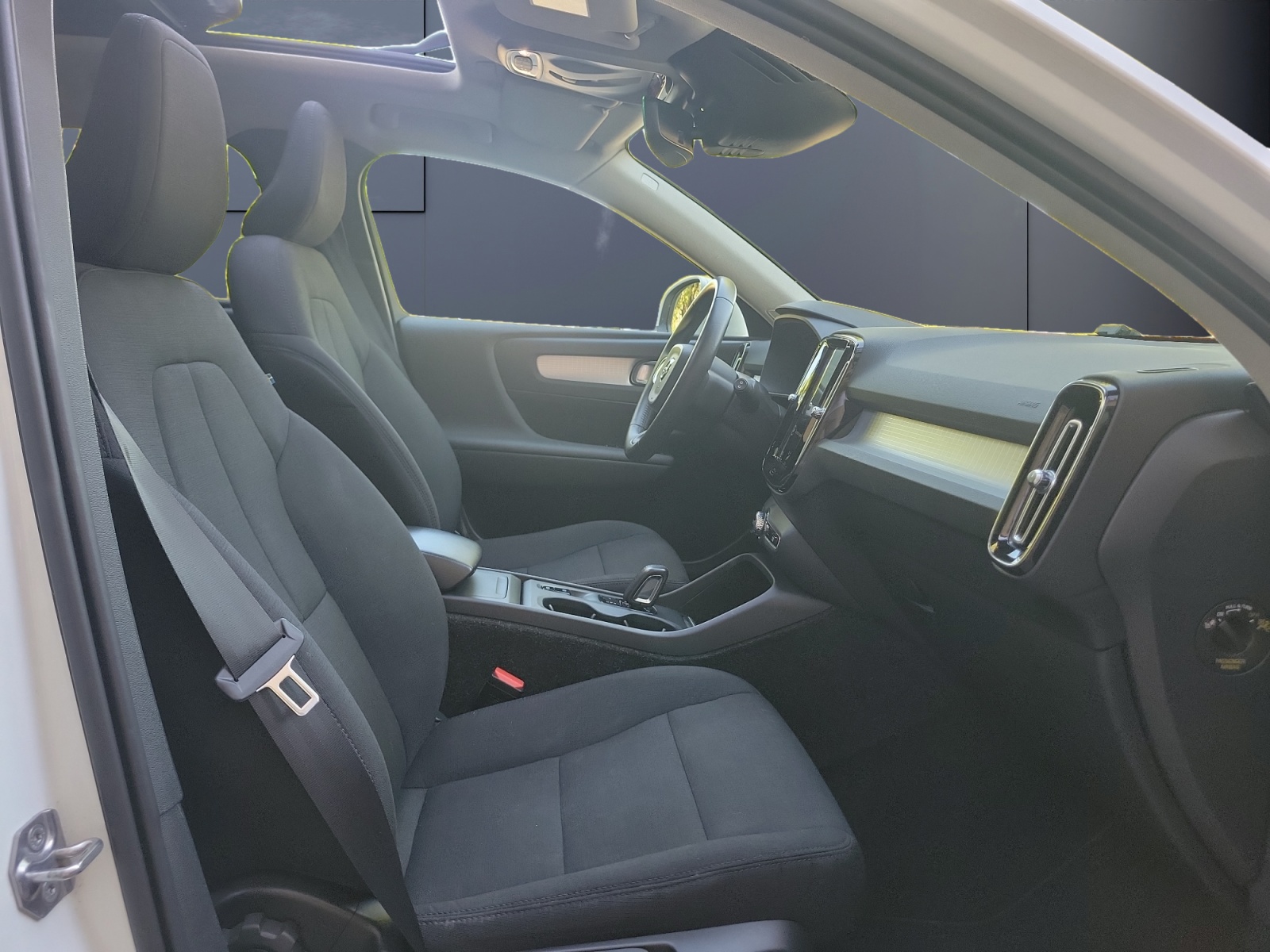 Volvo Xc40 13