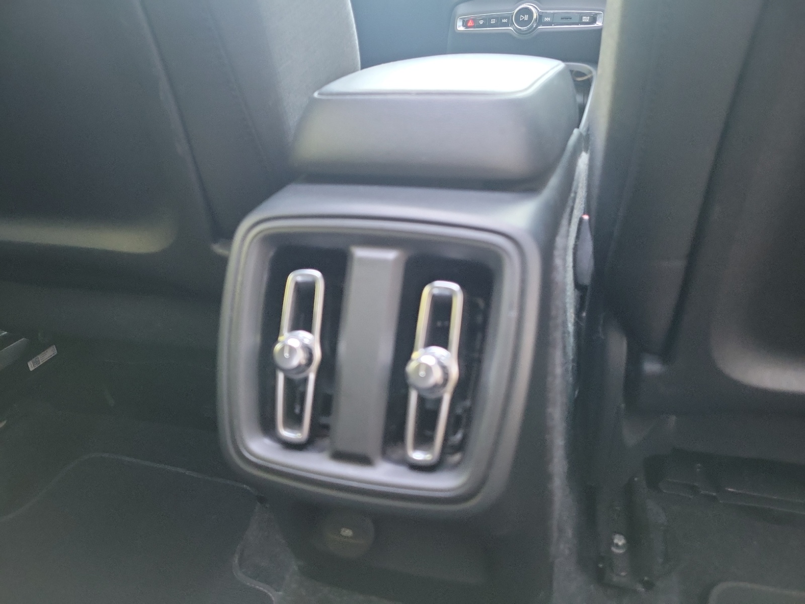 Volvo Xc40 18