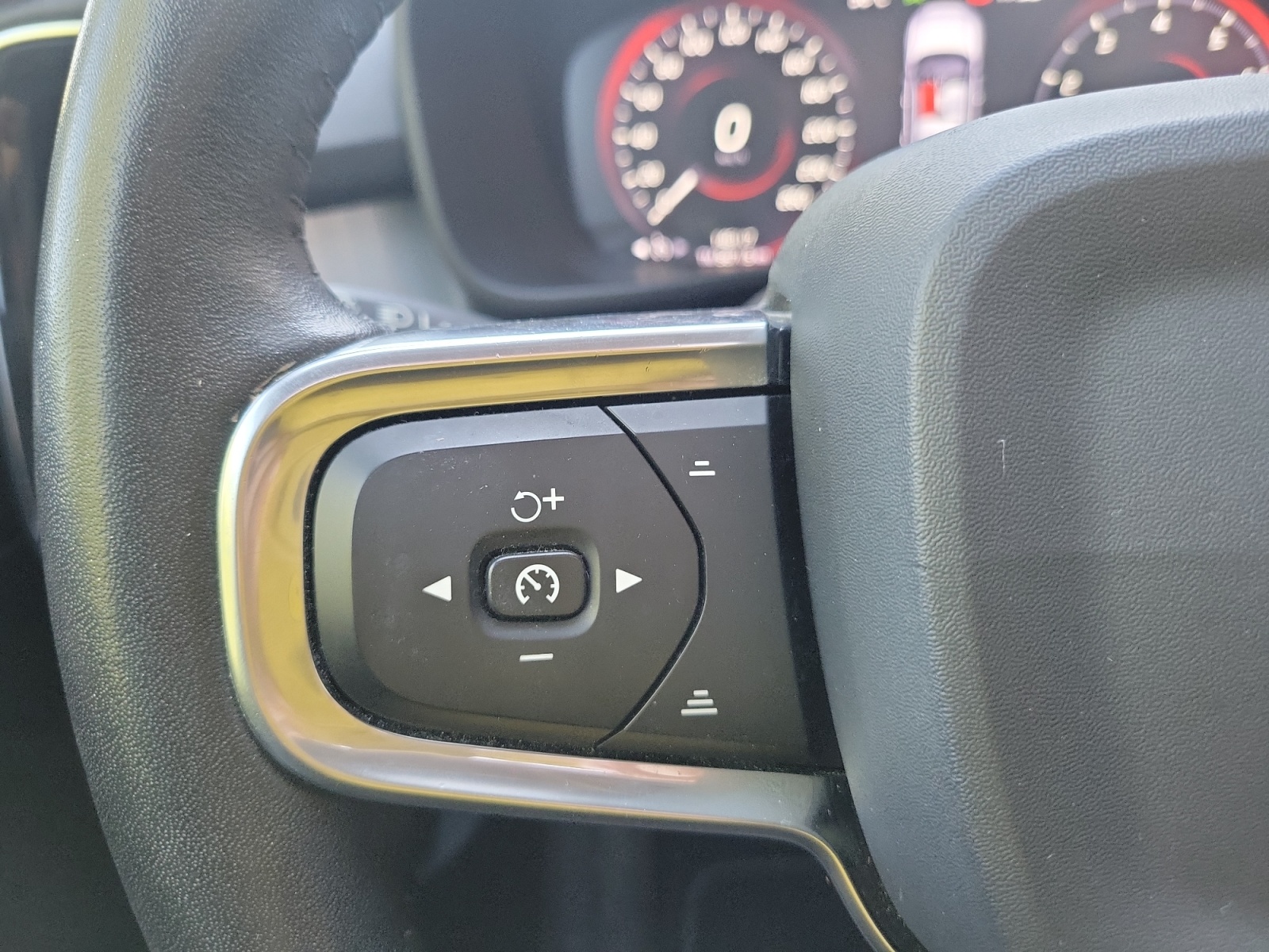 Volvo Xc40 21