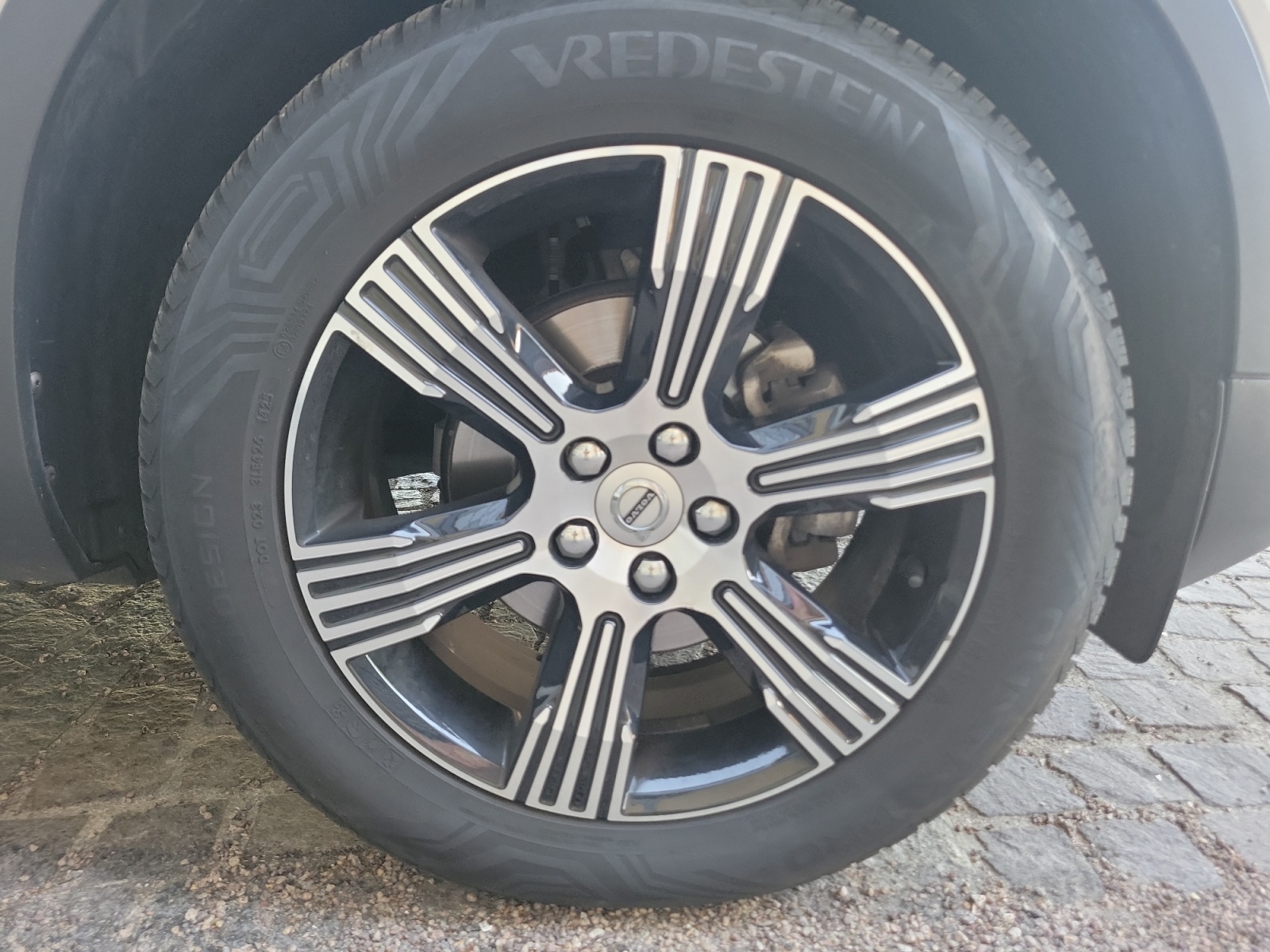 Volvo Xc40 27
