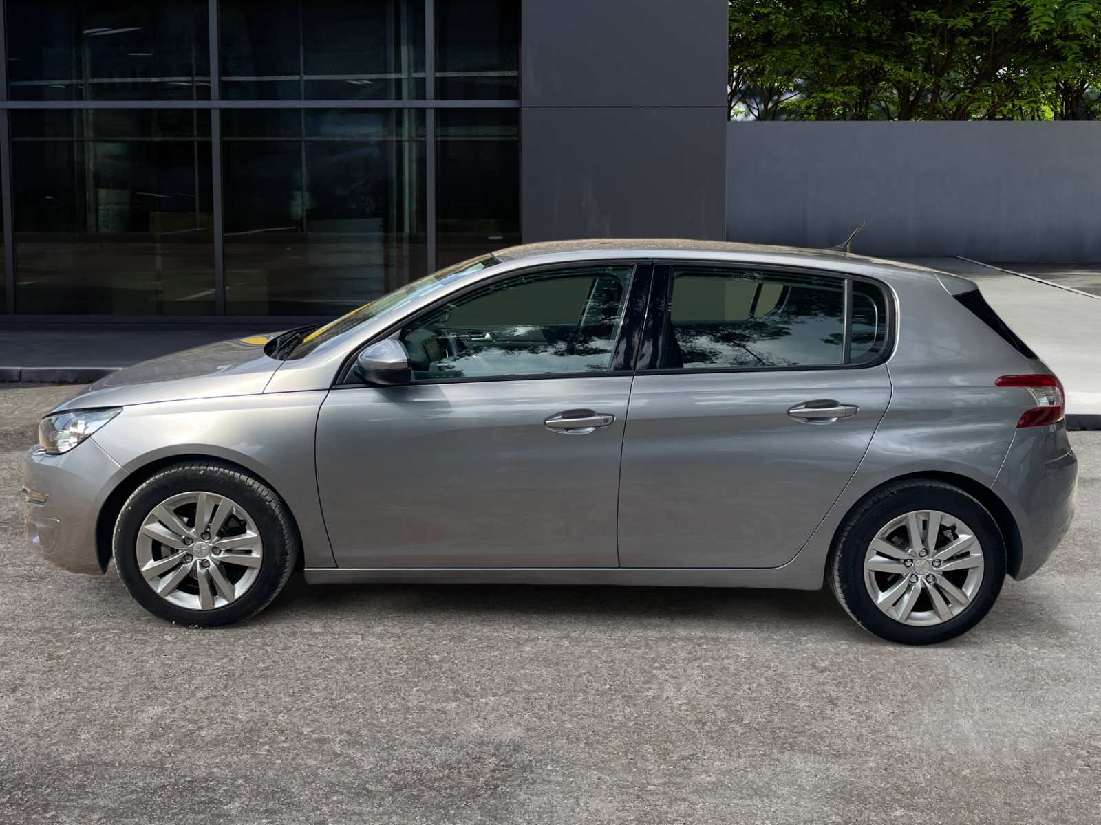 Peugeot 308 1