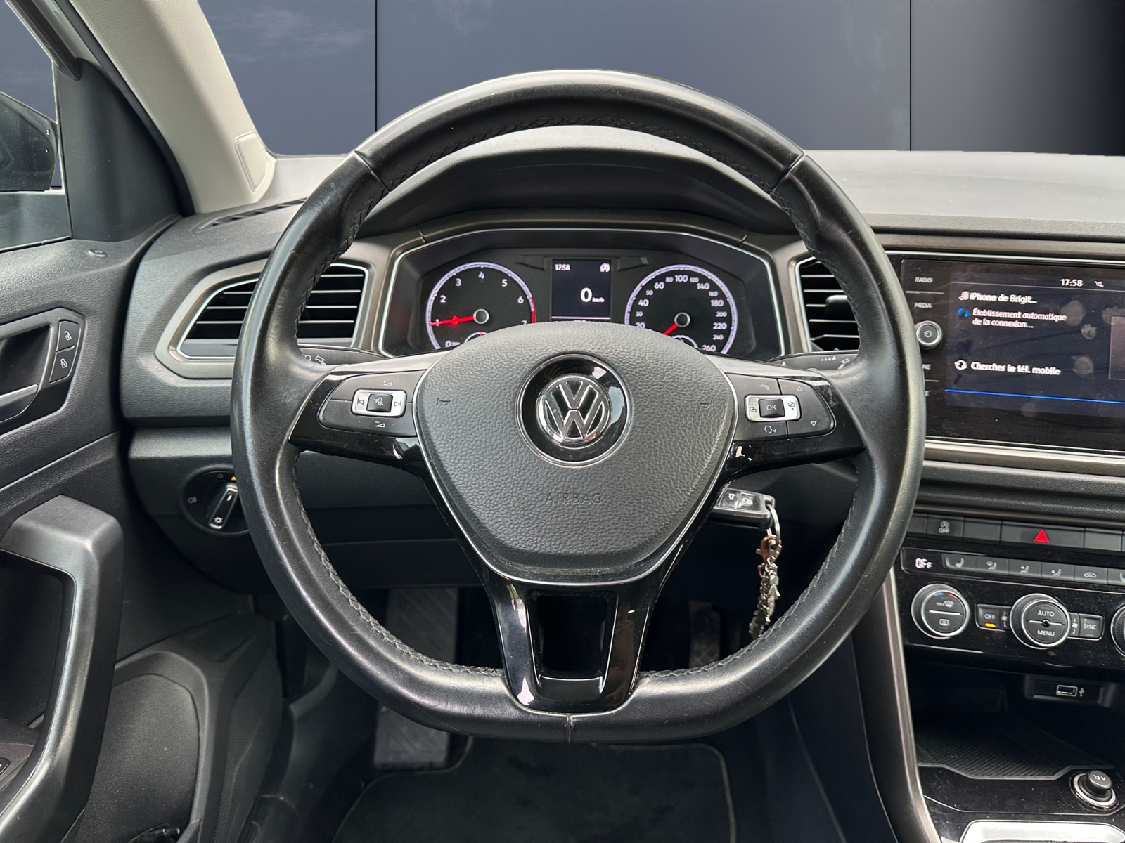 Volkswagen T-Roc 5