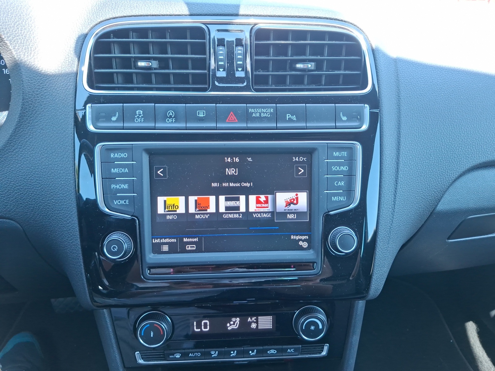 Volkswagen Polo 24