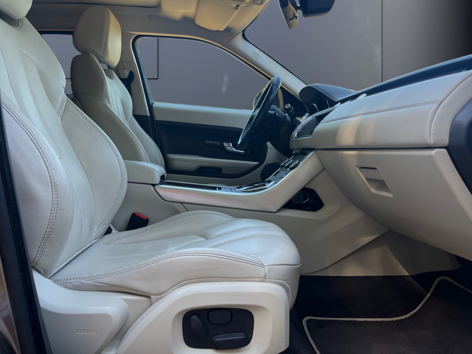 Land Rover Range Rover Evoque 13