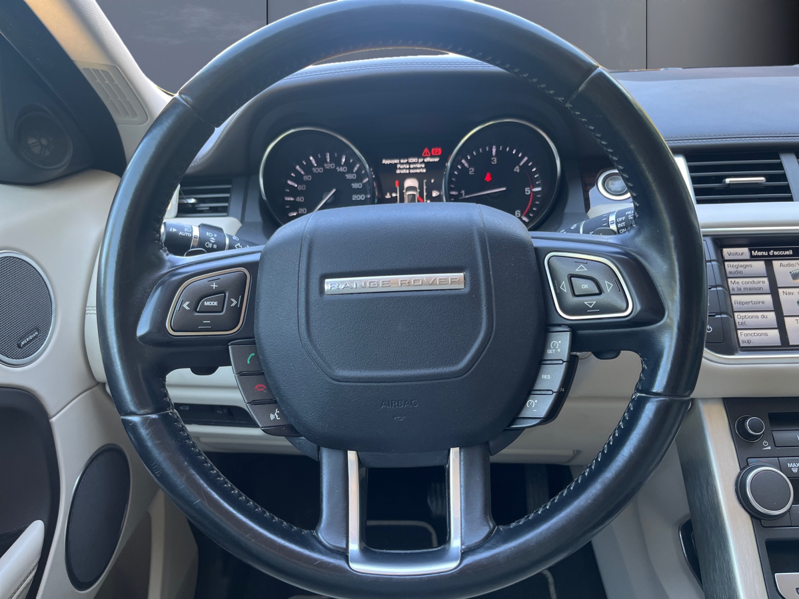 Land Rover Range Rover Evoque 15