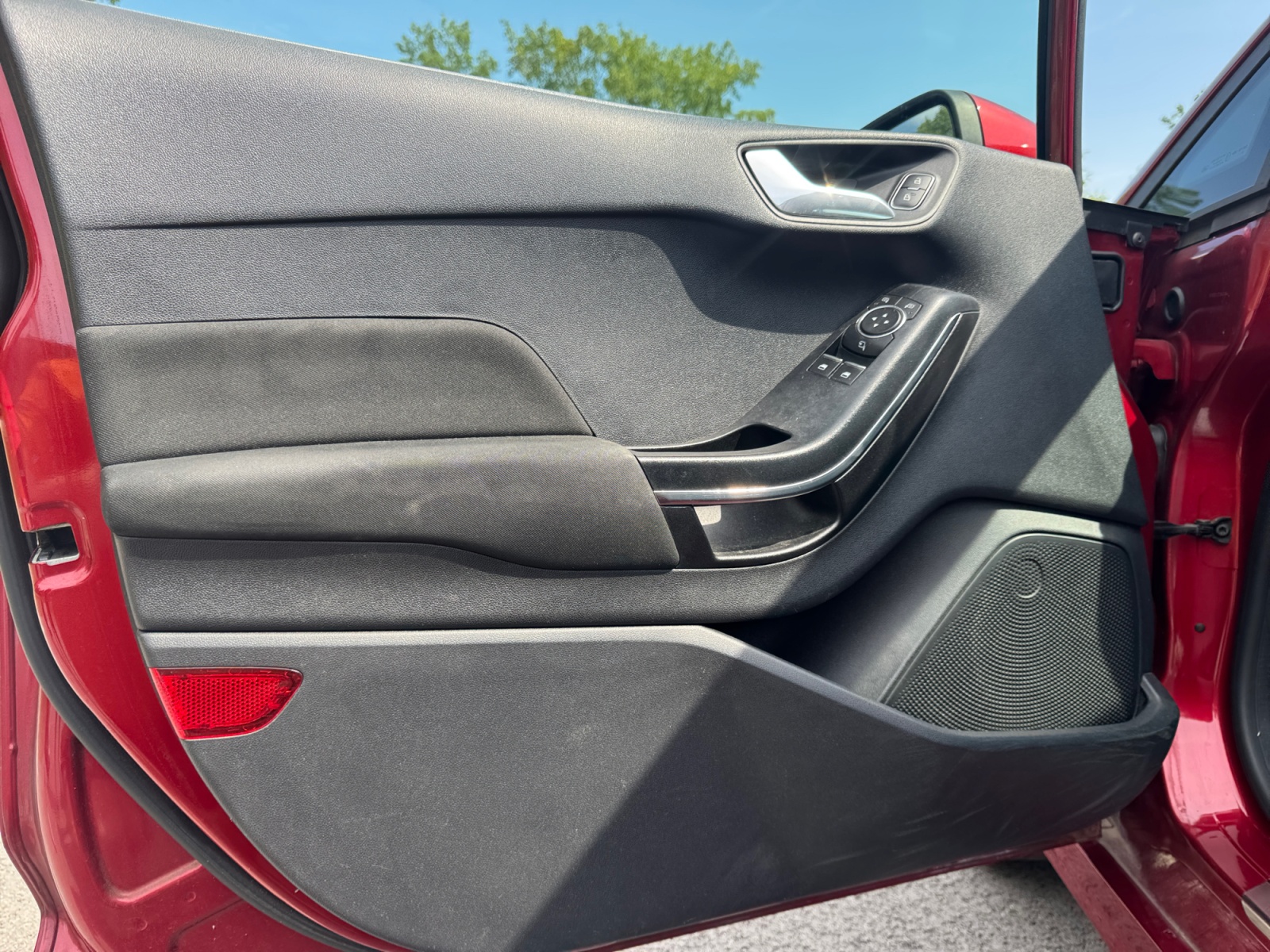 Ford Fiesta 16