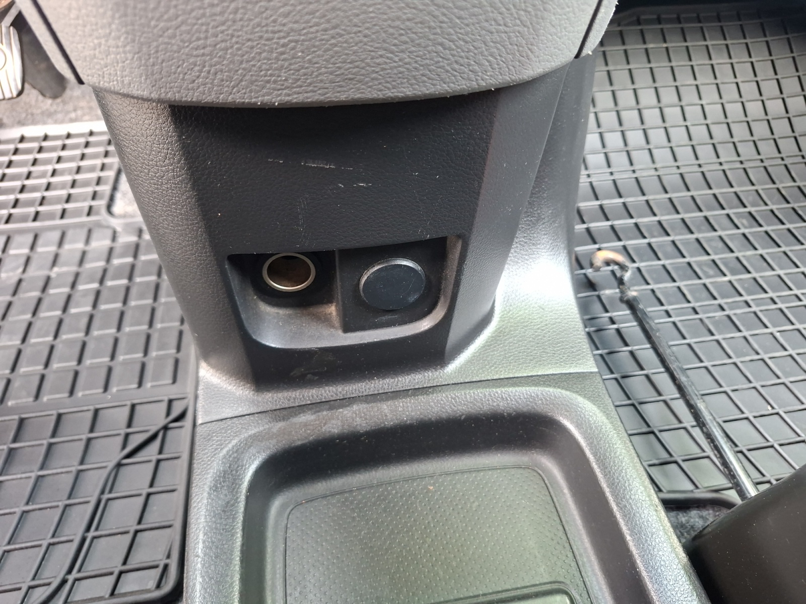 Nissan Nv200 Vu 24