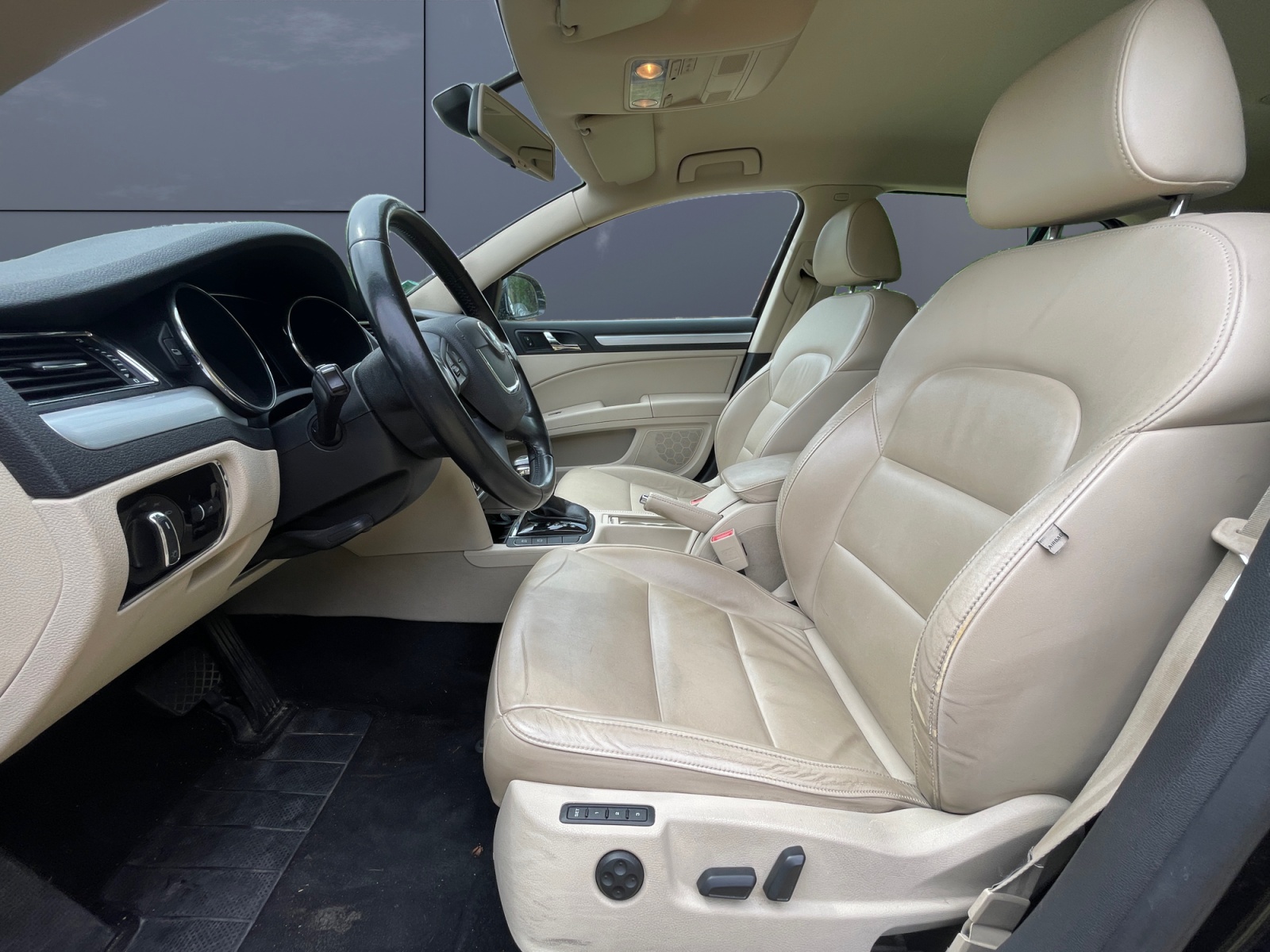 Skoda Superb 9