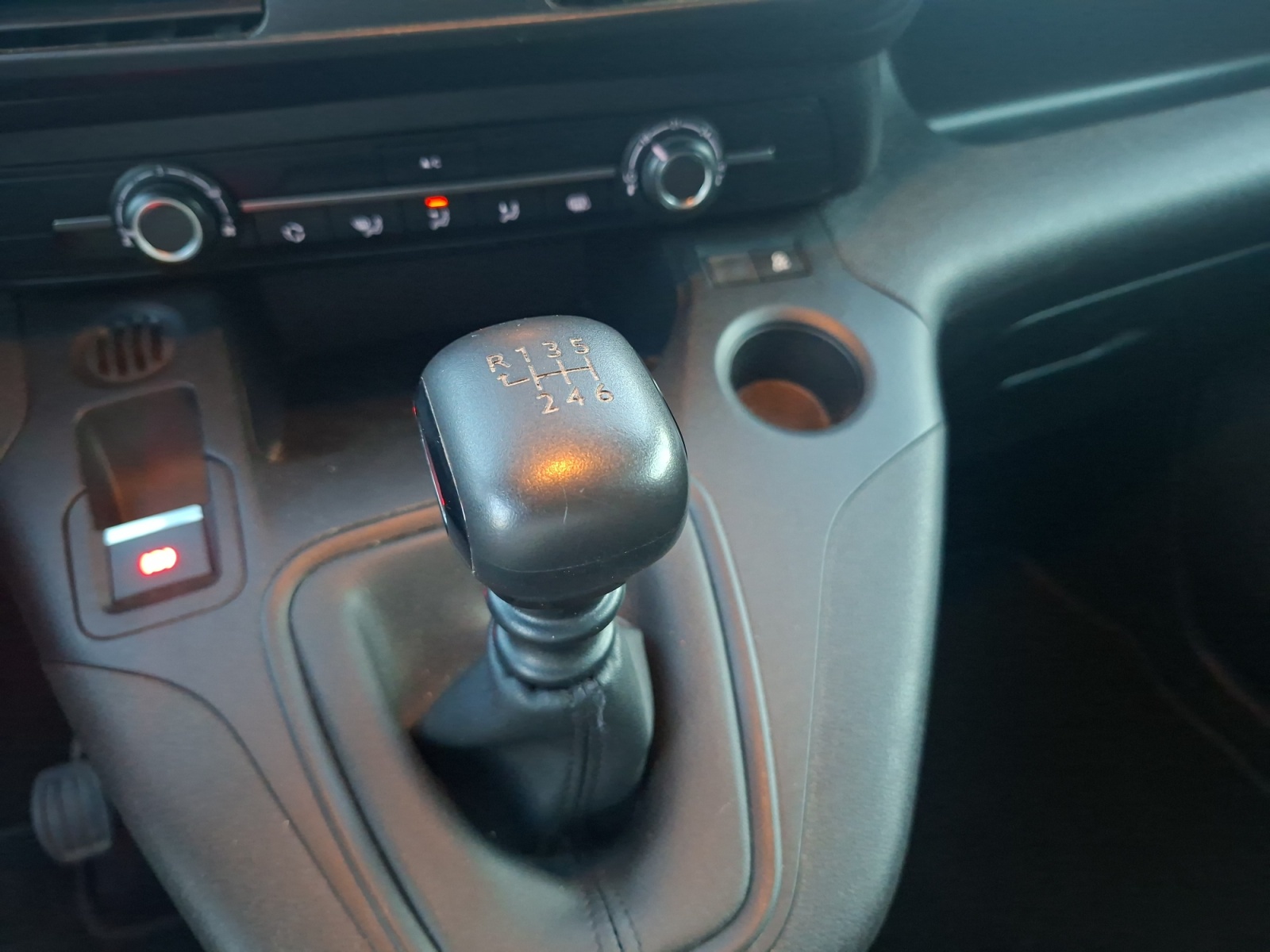 Peugeot Partner 28