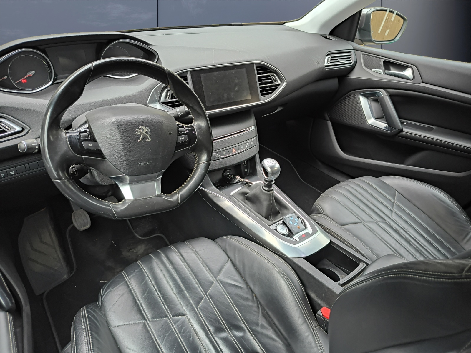 Peugeot 308 8