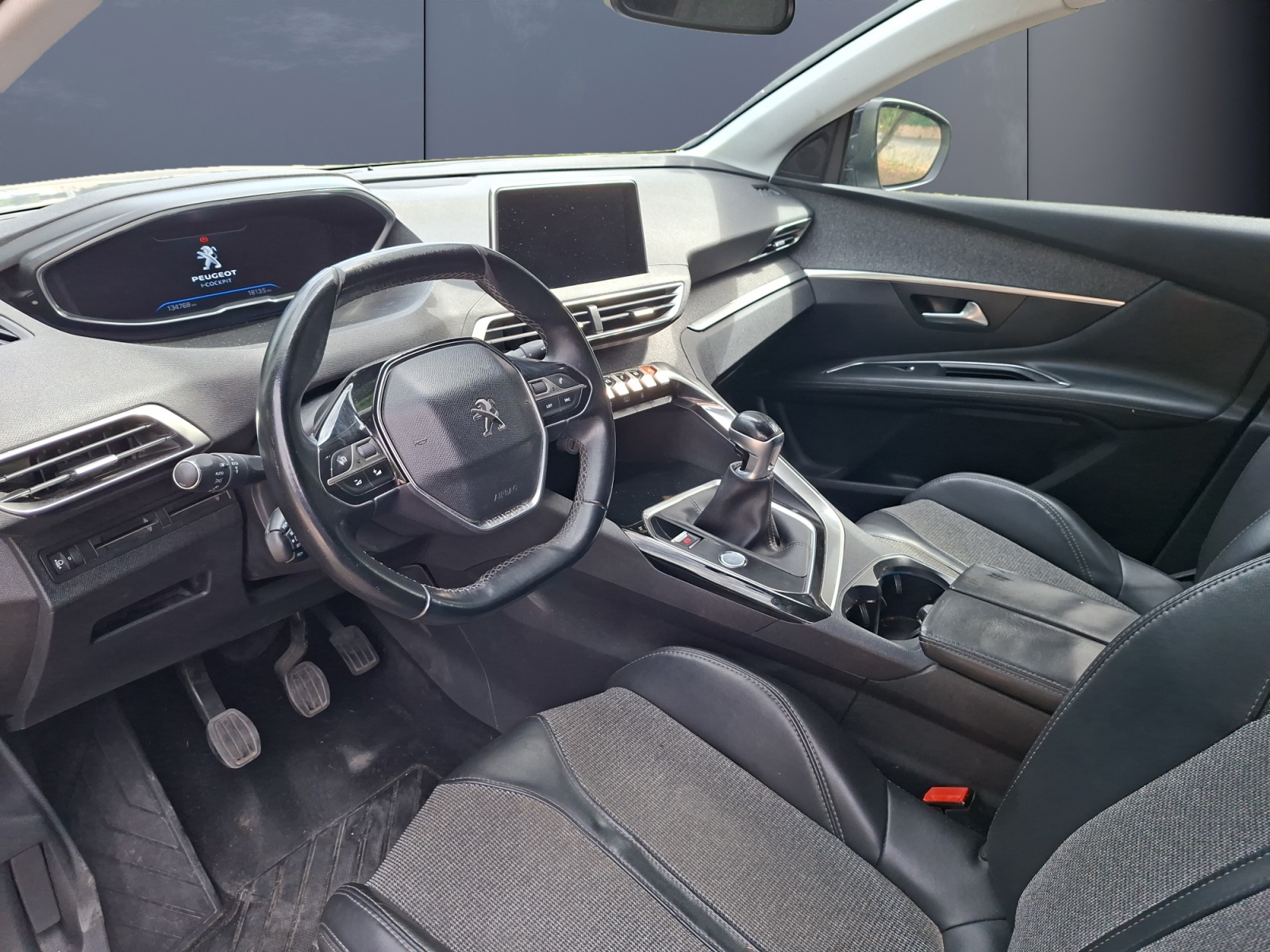 Peugeot 3008 8