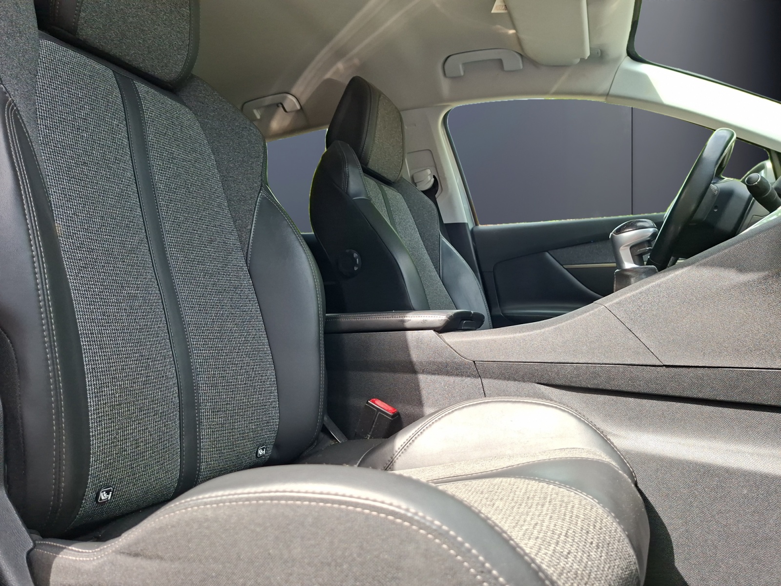 Peugeot 3008 13