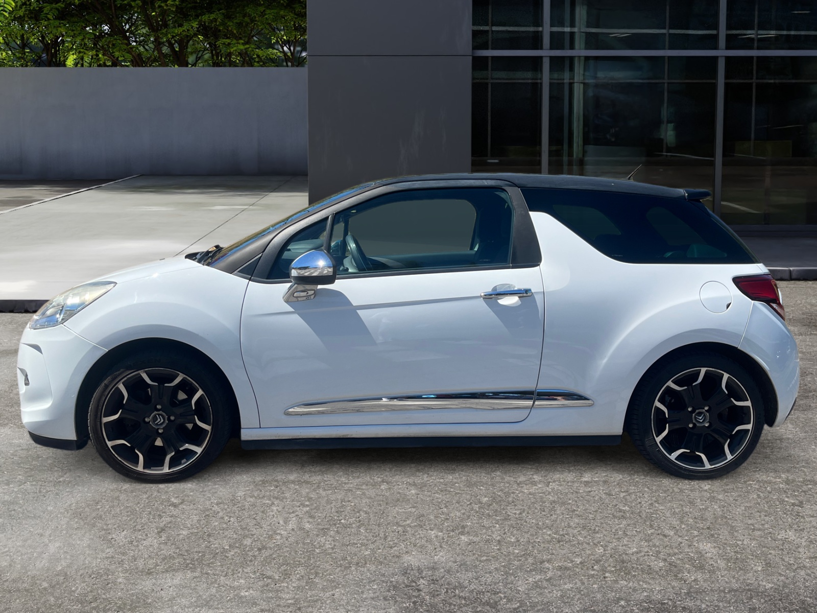 Ds Automobiles Ds3 1