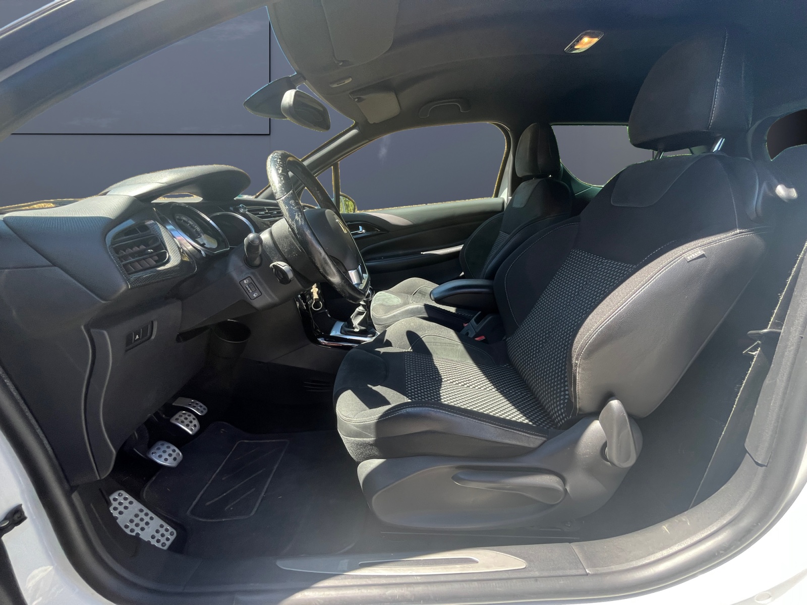 Ds Automobiles Ds3 9